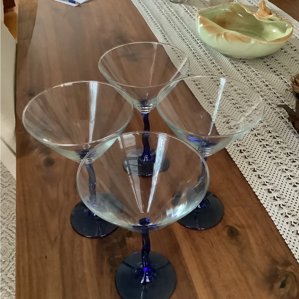 Libbey set of 4 Blue Stem Martini Glass Set - Picture 3 of 5